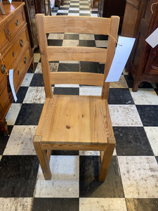 Set of 8 French Pine Ladder Back Dining Chairs C. 1940s