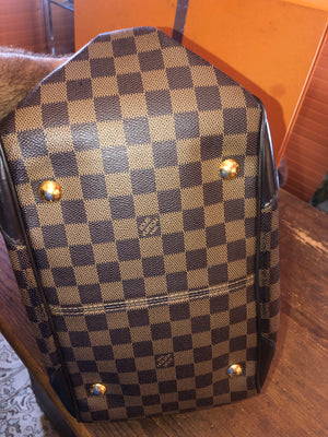 Verona GM shoulder bag
