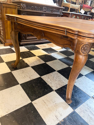 French Fruitwood Draw Leaf Dining Table C. 1930s