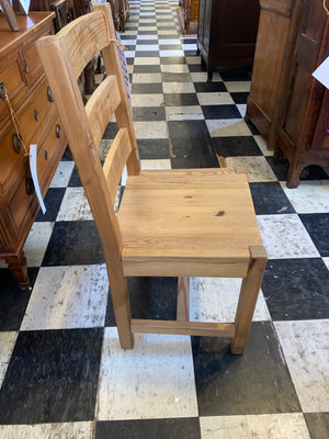 Set of 8 French Pine Ladder Back Dining Chairs C. 1940s
