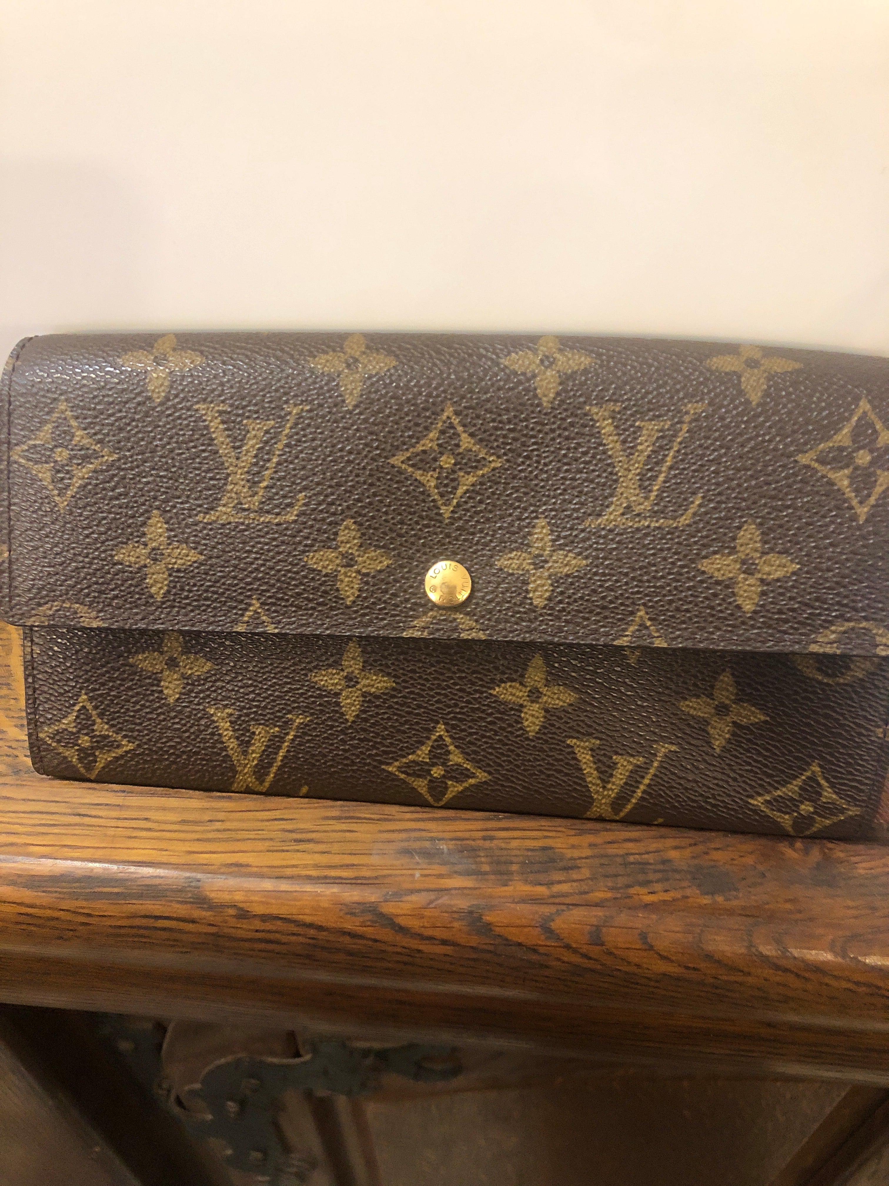 International Wallet