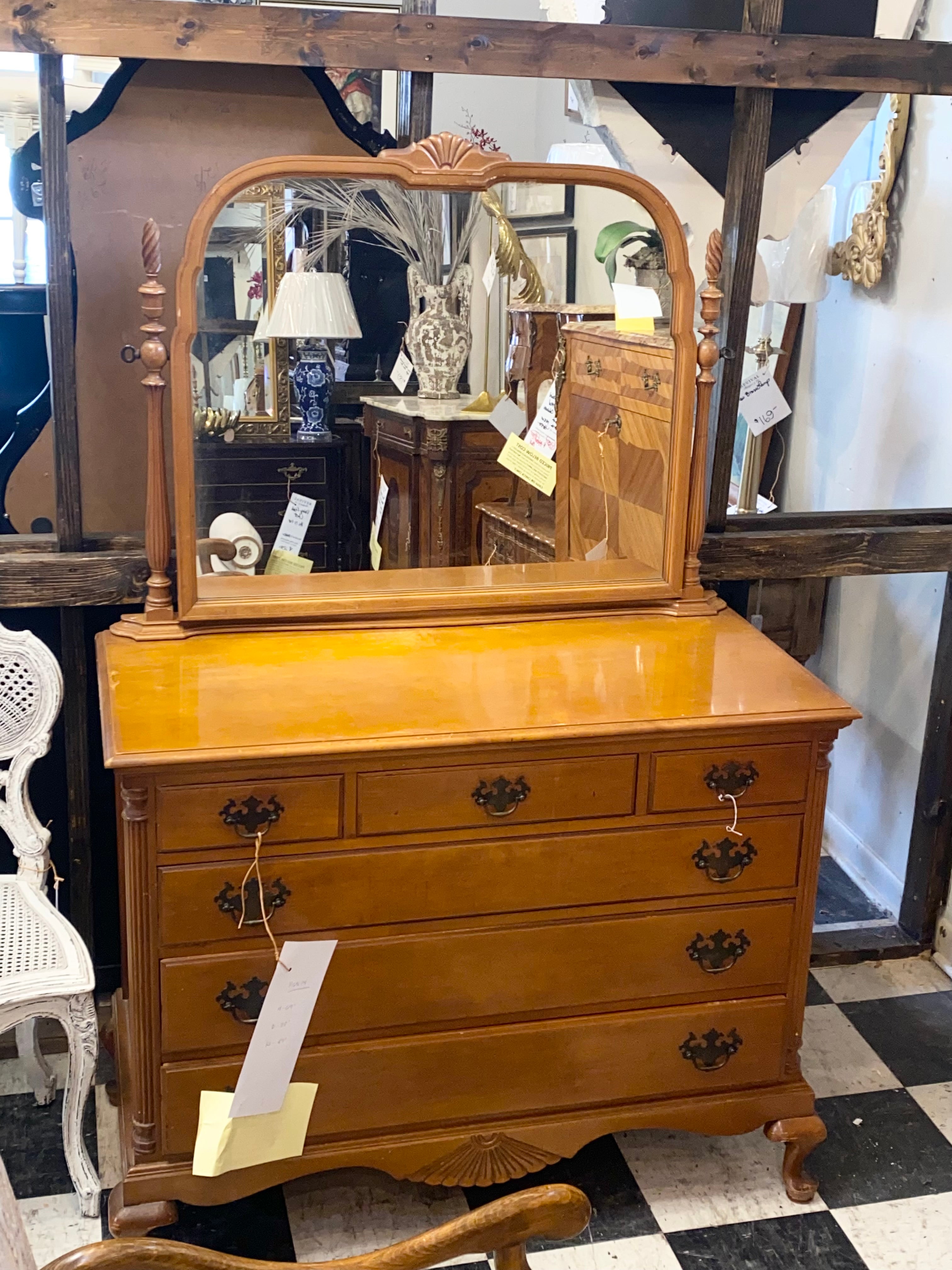 Thomasville Brand American Chest w/ Mirror C. 1960s