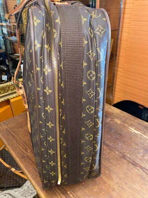 Satellite 70 Suitcase