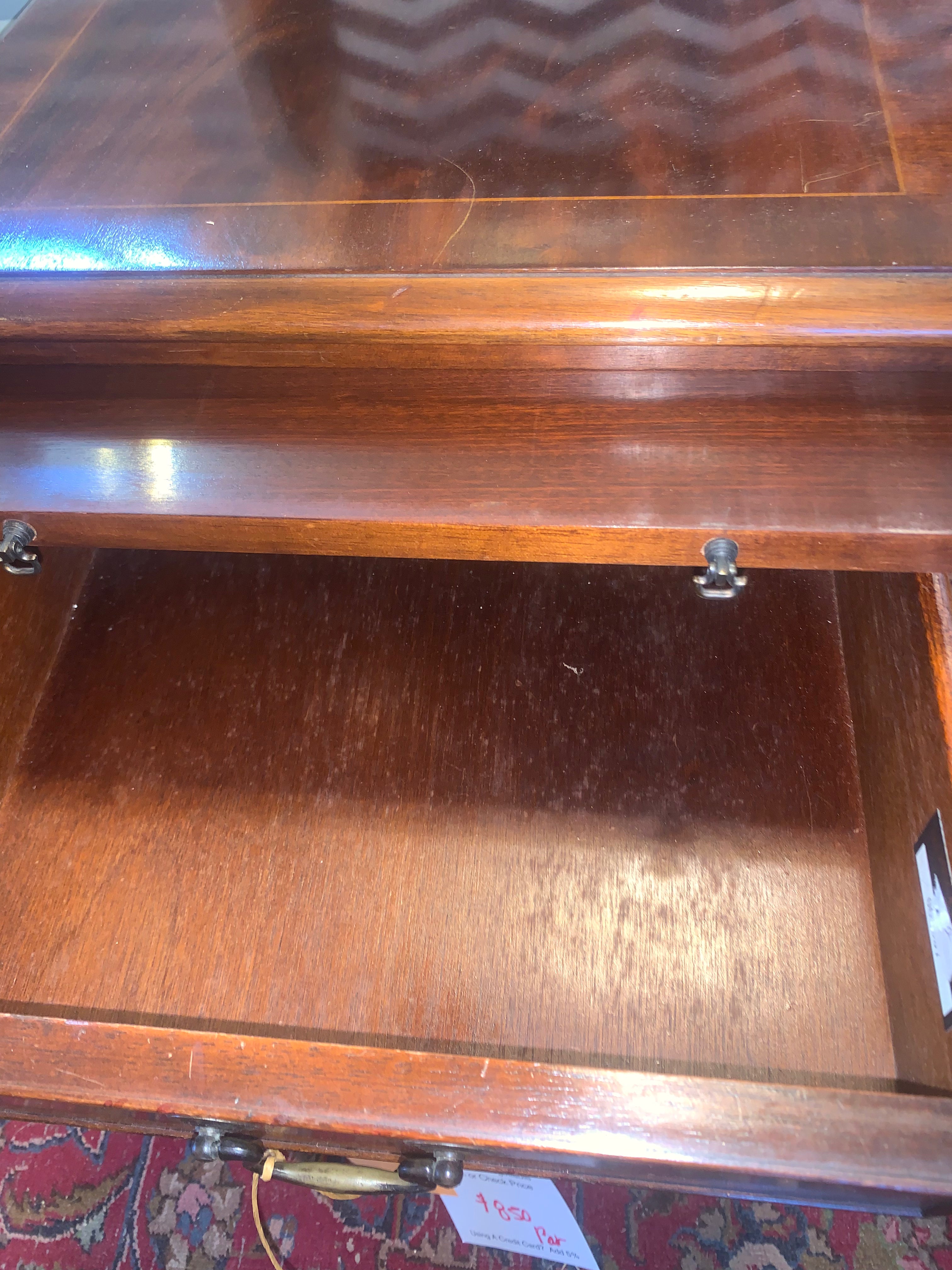 Pair English Mahogany Petite Bedside Chest   c.1920s