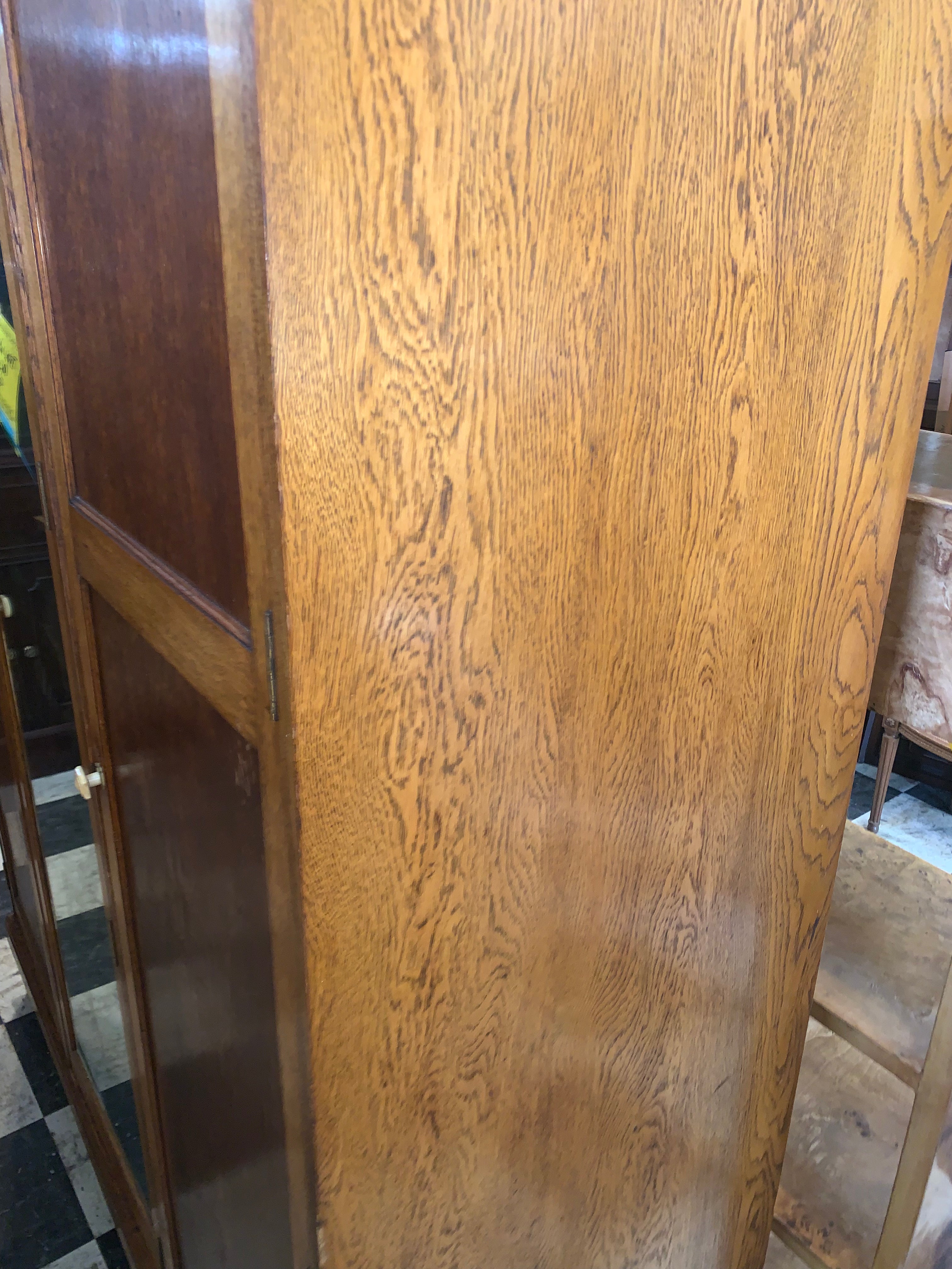 Triple Wardrobe in Oak