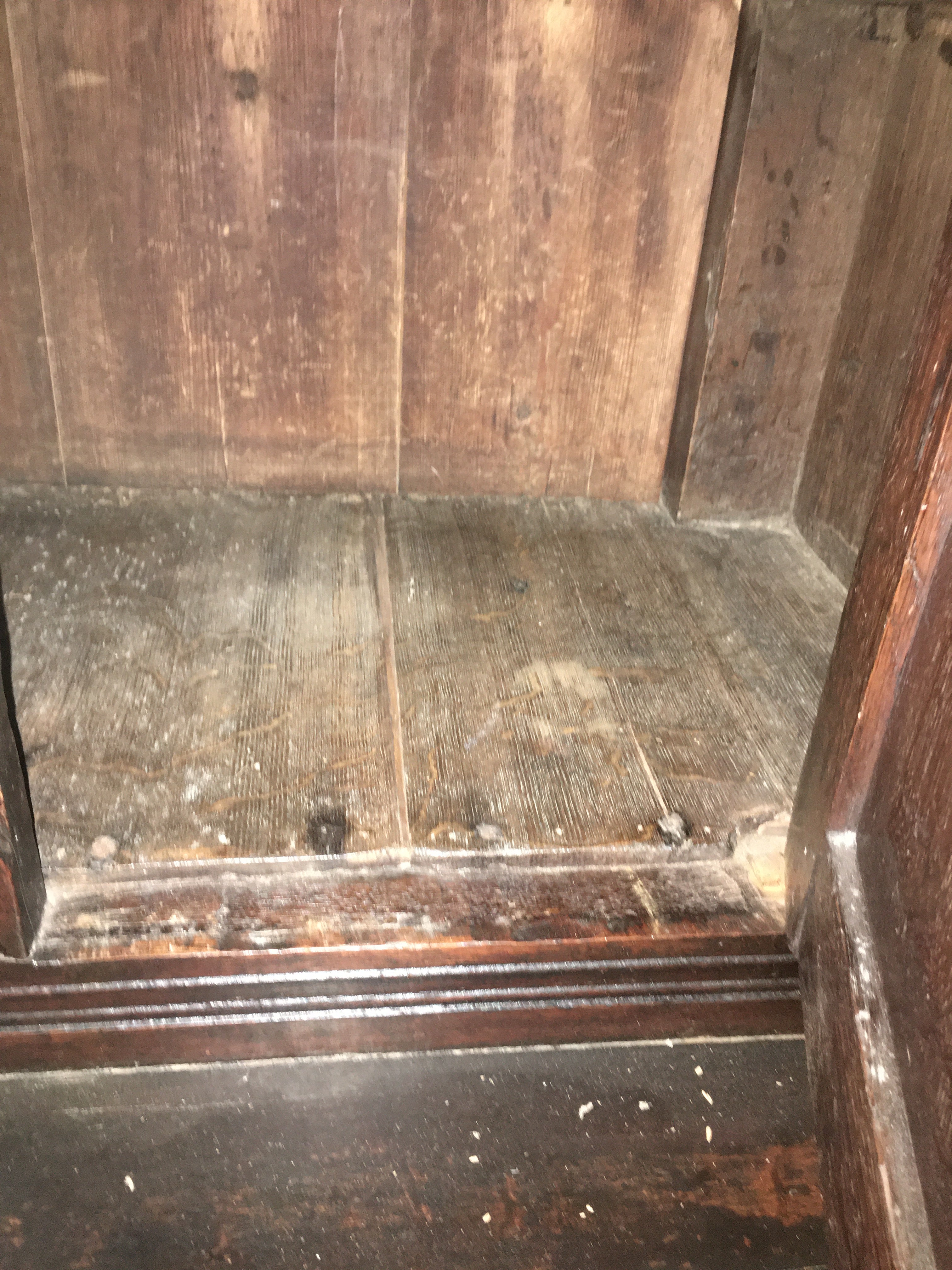 RENAISSANCE STYLE CARVED OAK COURT CUPBOARD c.1900