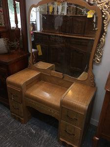 AMERICAN MIRROR BACK DRESSER