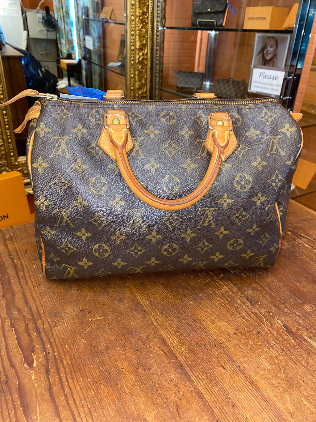 Louis Vuitton Pre-owned designer handbags Lafayette Consignment Store
