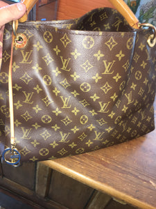 Artsy MM Monogram