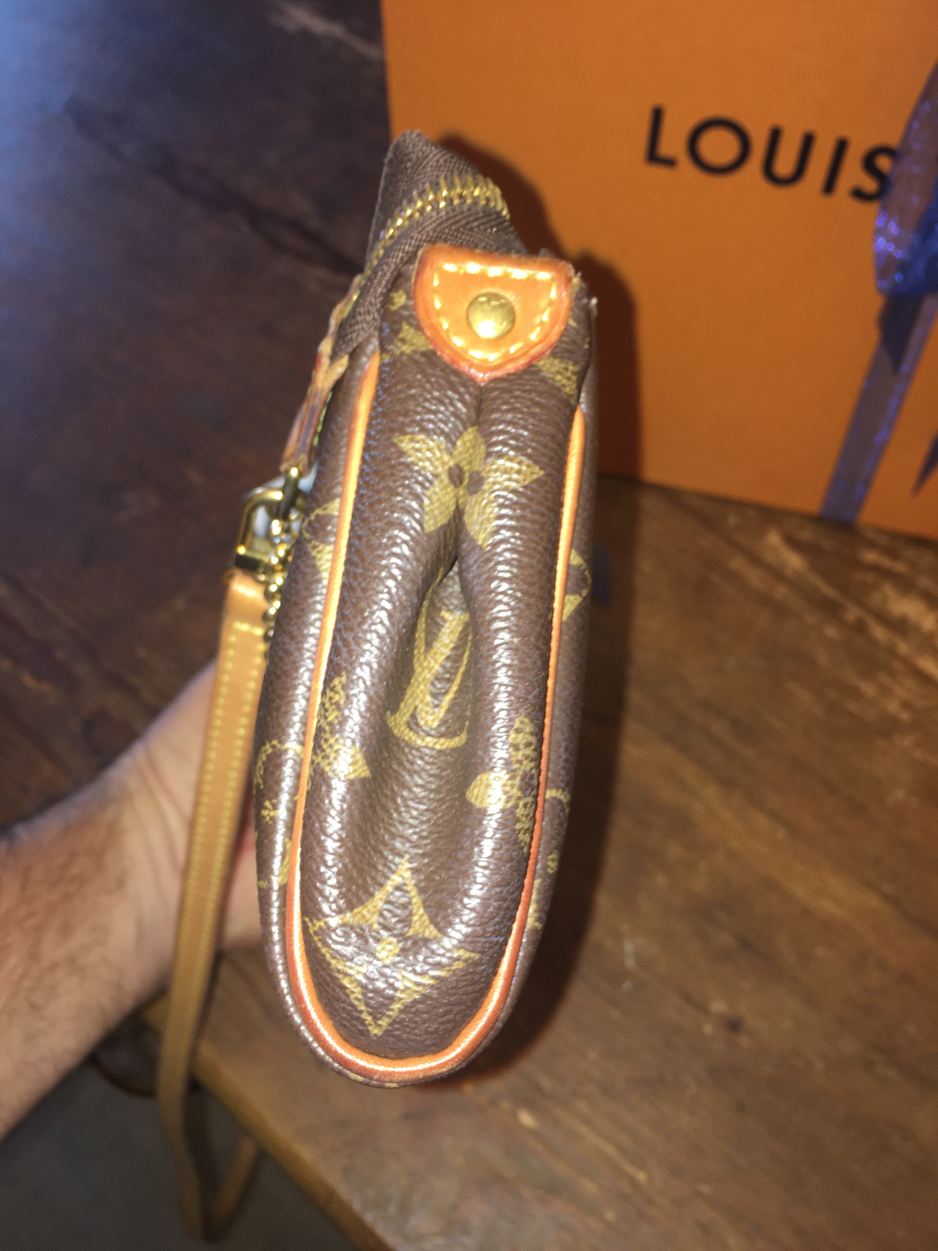 Eva Crossbody
