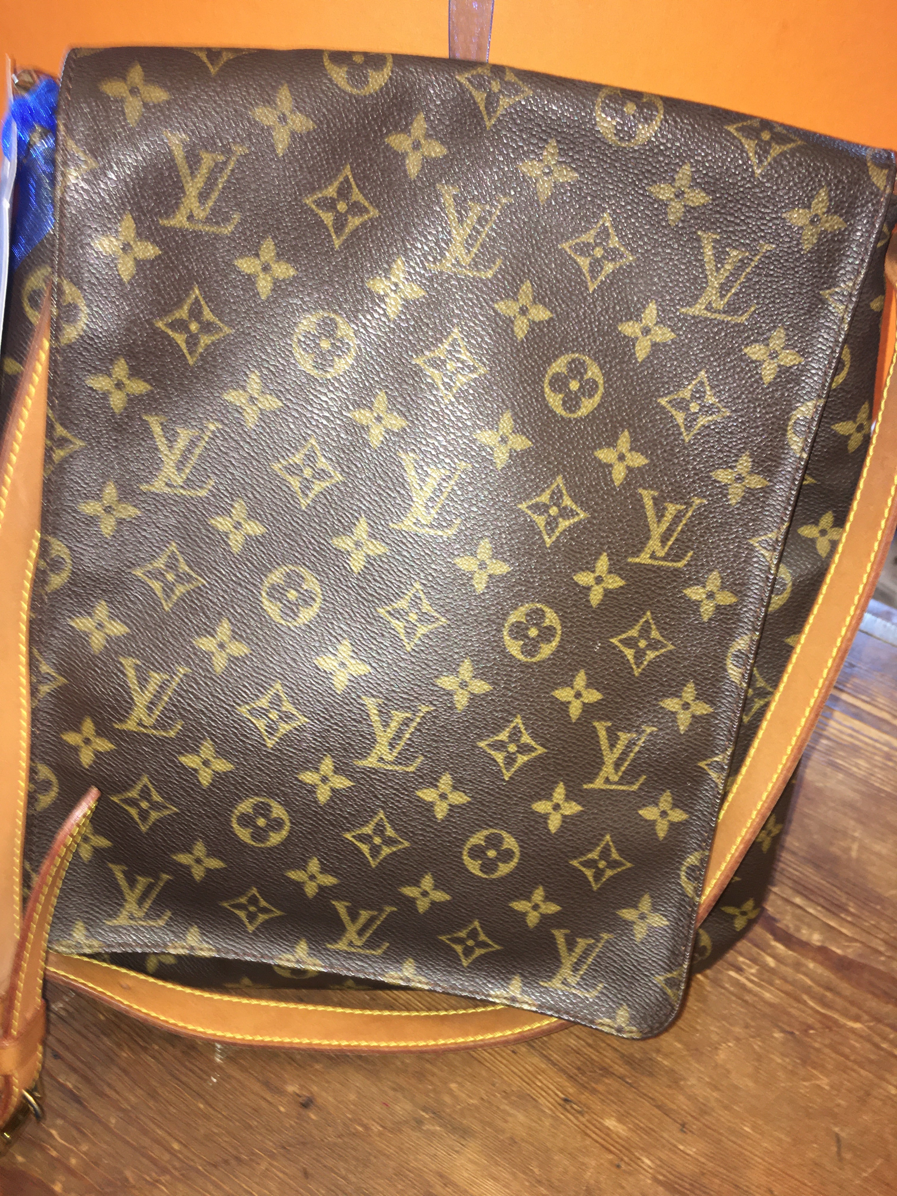 Musette Crossbody