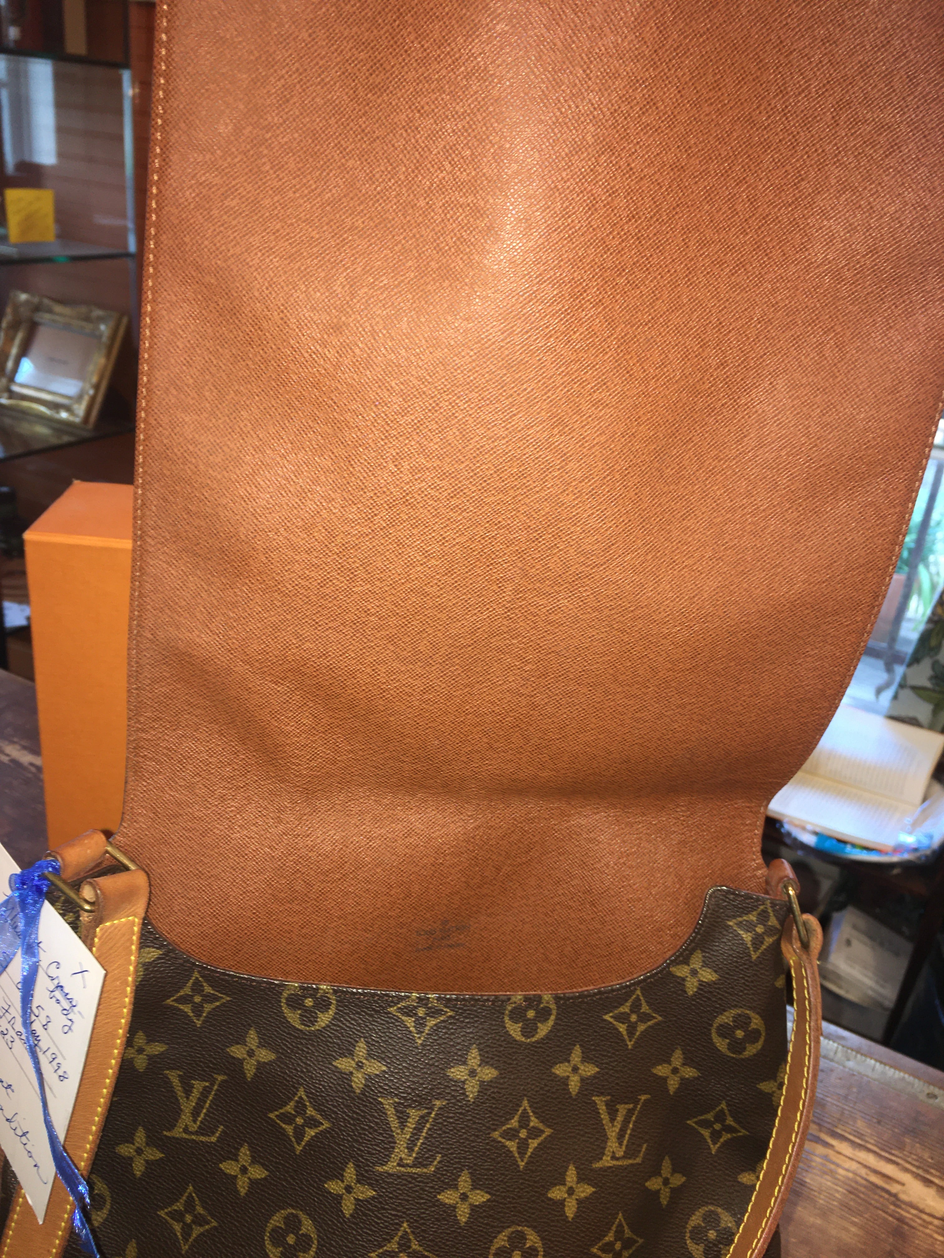 Musette Crossbody