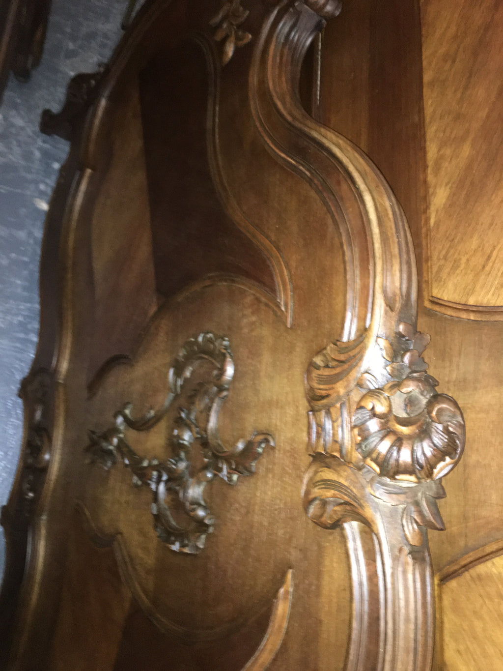 CARVED WALNUT EUROPEAN DOUBLE BED WITH RAILS c.1900