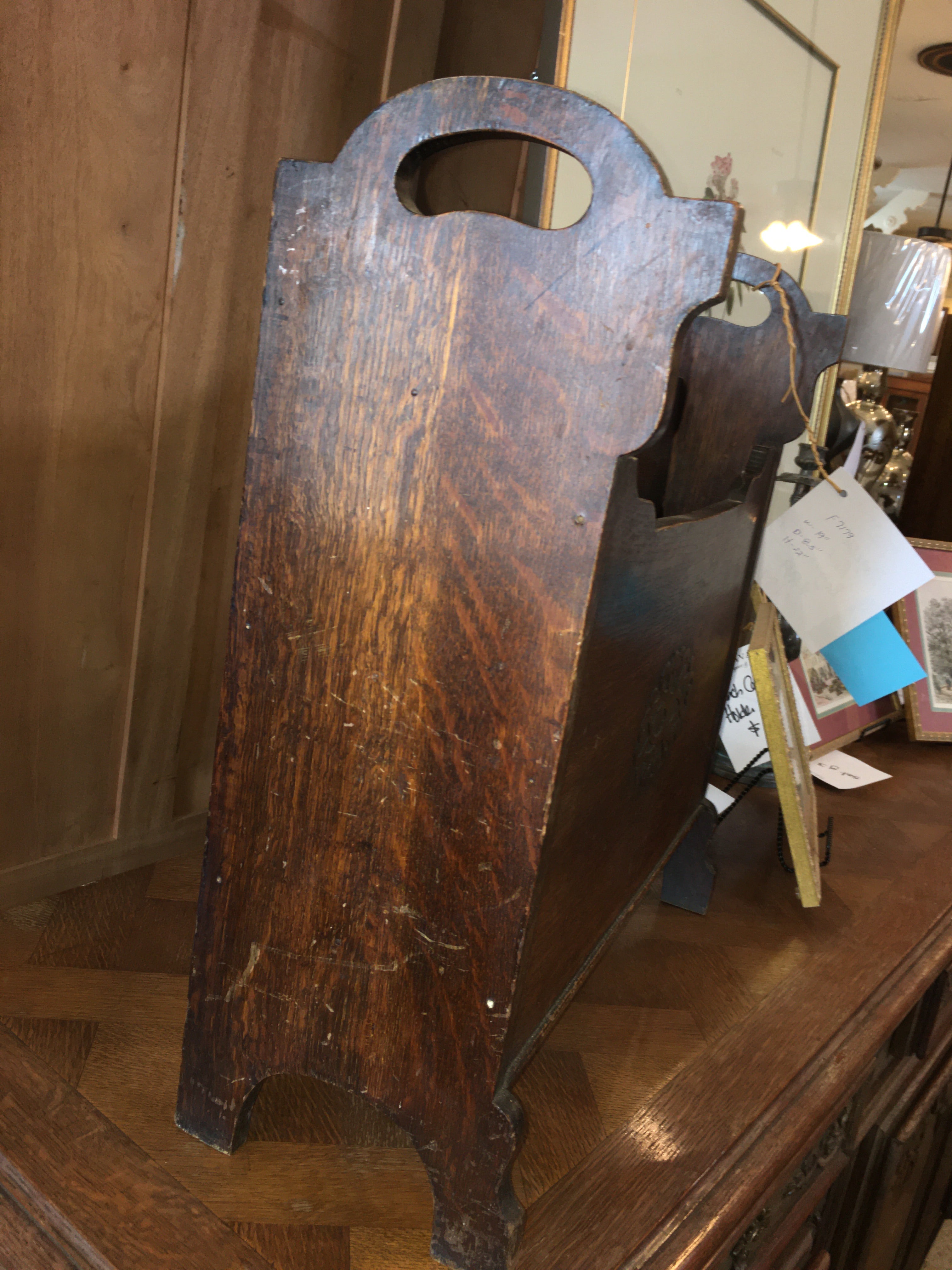 BELGIAN MAGAZINE RACK